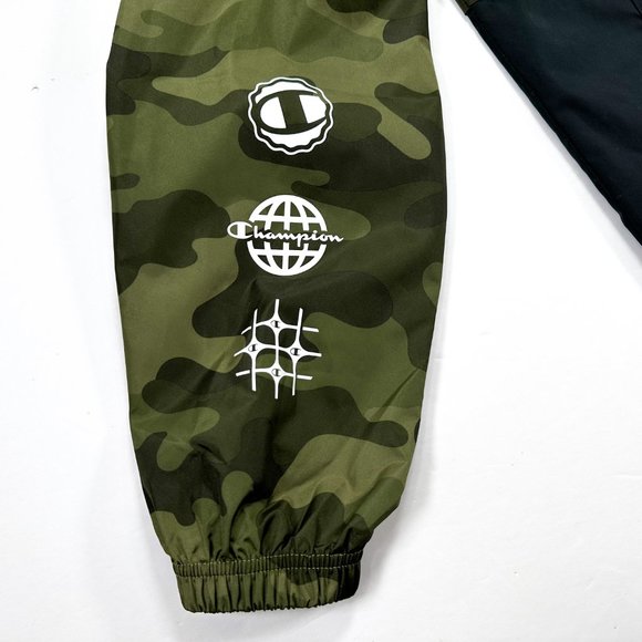 Champion Men's M 1/2 Zip Hooded Windbreaker Rain Jacket Camo Colorblocked NEW - Picture 6 of 7